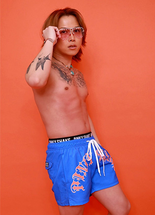 toxic logo shorts