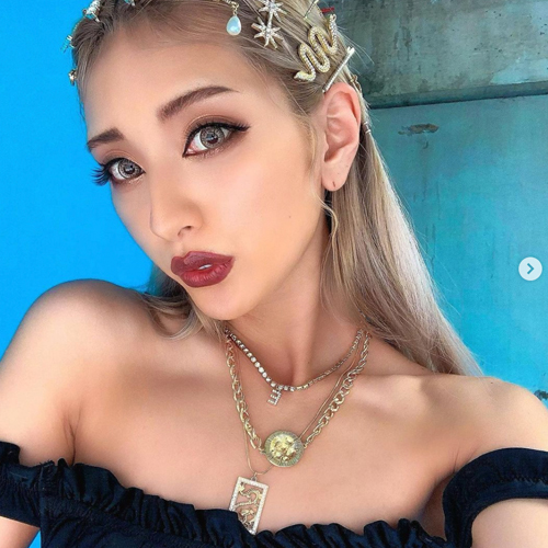 INSTAGRAM